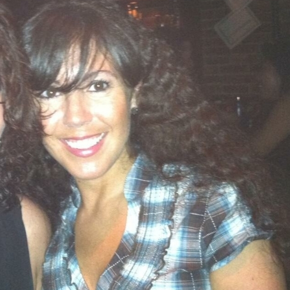 Meet your Posher, Celia - Picture 1 of 1